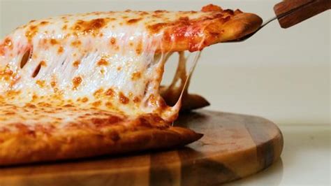 Cheese Pizza (Iran) - Guide.Pizza