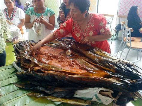 Zacahuil. Tamal gigante…Delicioso!!!! | Mexican food recipes, Food ...