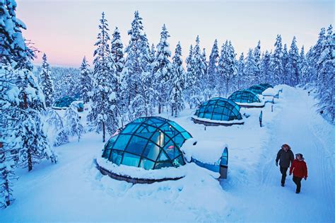 Iglús para una experiencia invernal en la Laponia finlandesa