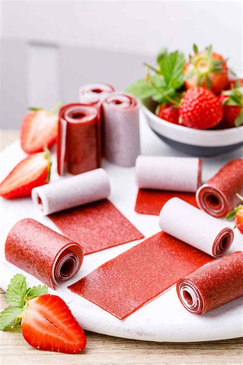 Mind-Blowing Homemade Strawberry Fruit Leather (Easy Recipe) - Healthy Substitute