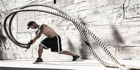 20 HIIT Battle Rope Workouts (And How To Do Them Properly)