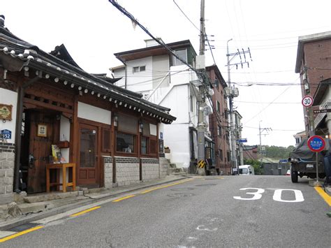 Traditional Hanok stay in Seoul: Experience Authentic Korea