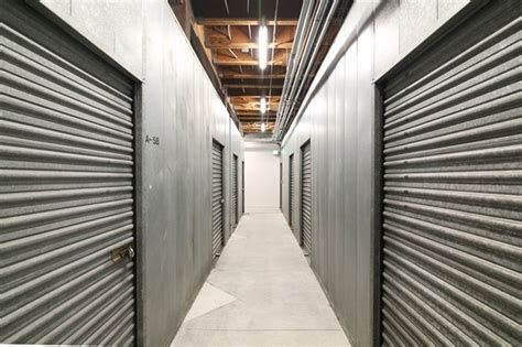 Los Angeles, CA, Self-Storage Units Near 6007 Venice Blvd | Public Storage®