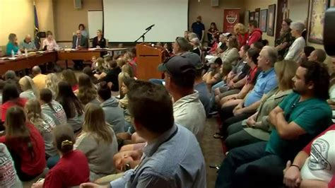 Parents demanding answers from Moon Township School Board after ...