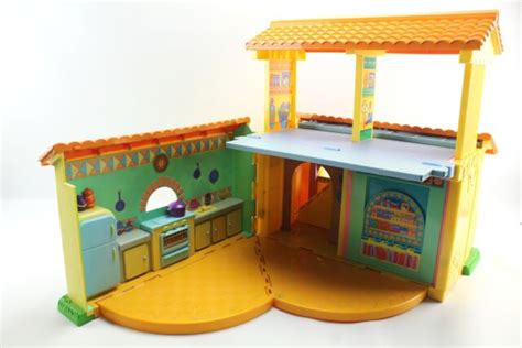 Dora the Explorer Large Fold Out Talking Playhouse Dollhouse 2003 Mattel | eBay