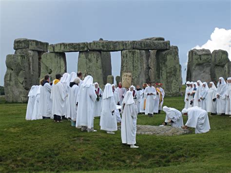 Factsheet: Druids - Religion Media Centre