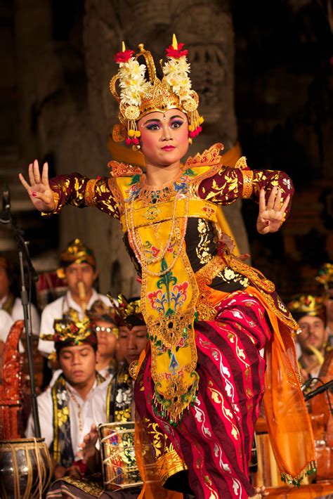 Penari Legong – Ujian