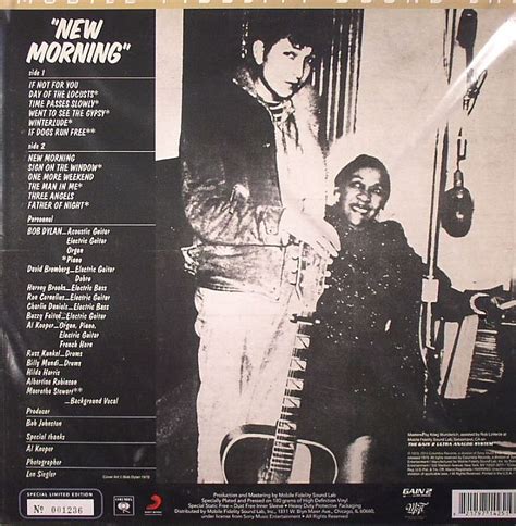 Bob DYLAN New Morning vinyl at Juno Records.