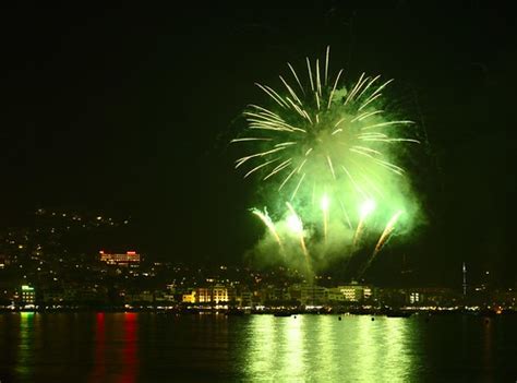 San Juan Fireworks in Roses (2014) | The San Juan (Midsummer… | Flickr