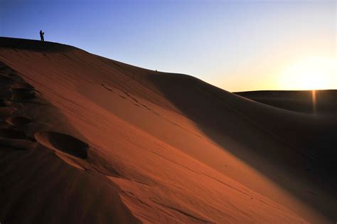 Into the Desert: Sahara Dunes and Surrounding Scenes | Simplicity Relished