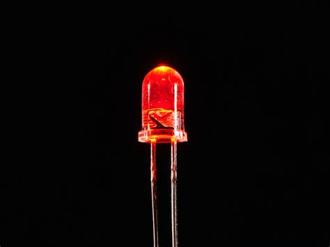 Super Bright Red 5mm LED (25 pack) ID: 297 - $8.00 : Adafruit Industries, Unique & fun DIY ...