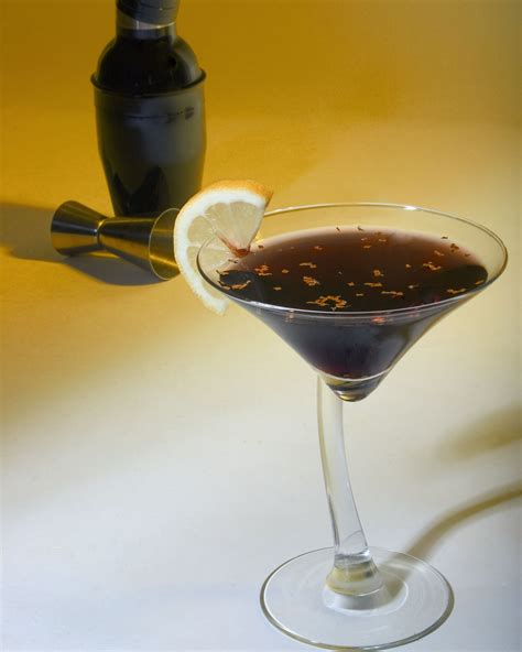 Black & Gold Vodka Cocktail Recipe