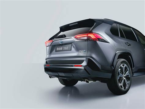 2021 Toyota RAV4 Plug-In Hybrid Is the Prime’s European Cousin - autoevolution