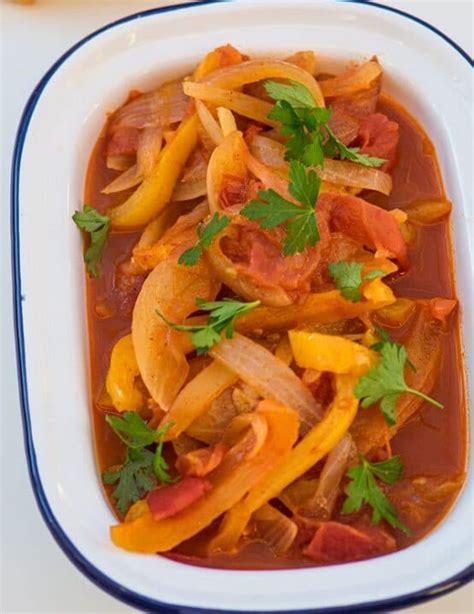 Lecso (Lecsó) | Traditional Hungarian Vegetable Stew | 3 Simple Steps