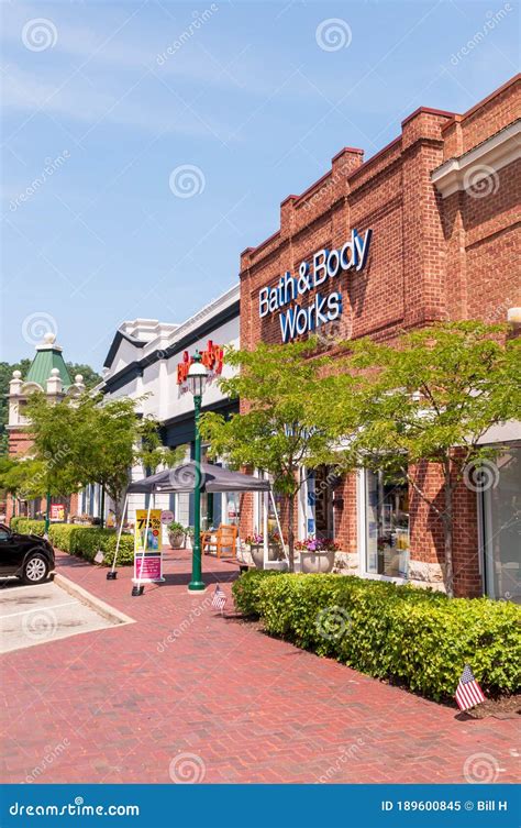 Homestead, Pennsylvania, USA 7/5/20 Shops in the Waterfront Shopping Complex Editorial Image ...