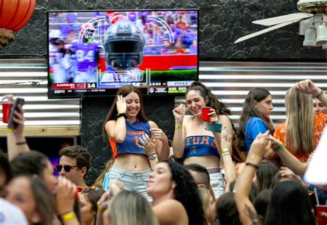 Gainesville tries to rein in game-day nightlife, with few tools