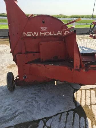 New Holland 28 Blower $1,500 | Garden Items For Sale | Green Bay, WI | Shoppok