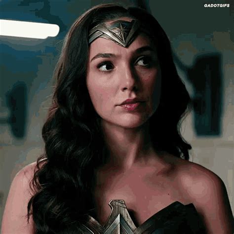 Gal Gadot Wonder Woman GIF - Gal Gadot Wonder Woman - Discover & Share GIFs