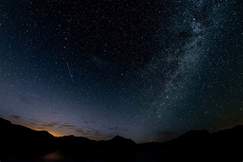 How to spot the 2023 Perseid meteor shower as it peaks this weekend - NewsPaperWay