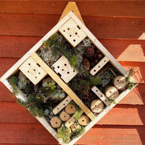 out-in-the-nature-building-an-insect-hotel-in-the-garden - Craftionary