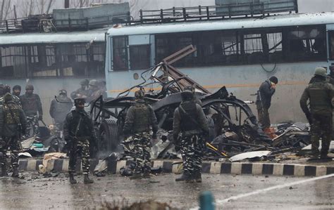 Kashmir bomb kills 44; India demands Pakistan act against militants