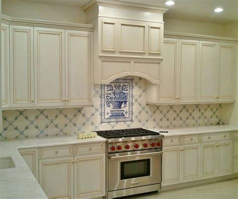 Cuisine Ideale kitchen. #kitchencabinets #nykitchen #traditionalkitchen #kitchencabinets ...