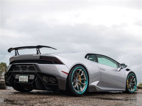 Download wallpaper 2048x1536 lamborghini, huracan, side view hd background