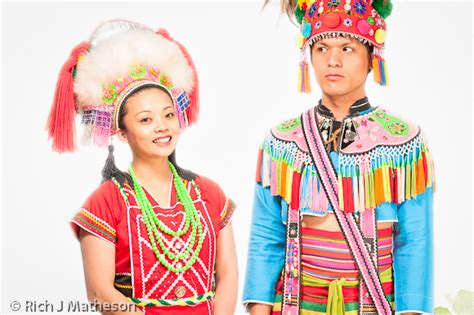 Taiwan Traditional Dress - taiwan aborigine girl | World cultures ...