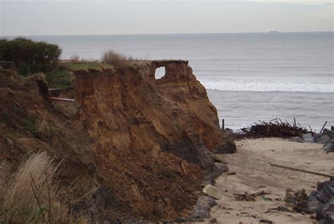 Coastal erosion at Happisburgh, Norfolk - British Geological Survey