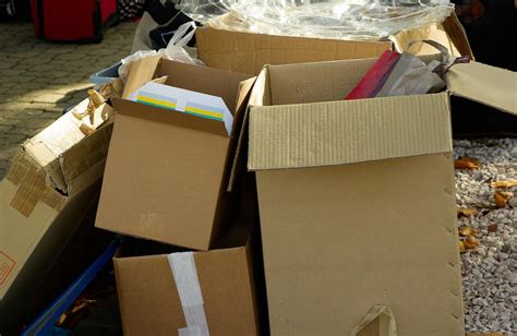 How To Dispose Of Cardboard Boxes This Holiday Season | WVXU