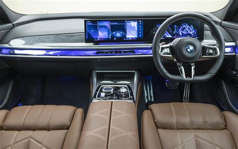 BMW i7 Interior Images: i7 Interior Photo Gallery