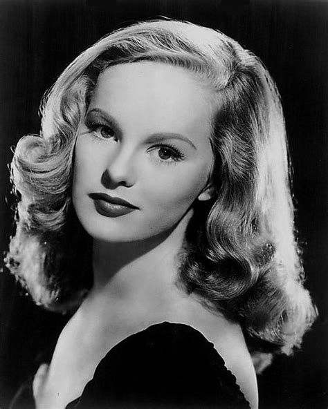 Peggy Cummins, train d'enfer, Cy Enfield | Hollywood icons, Old hollywood stars, Veronica lake