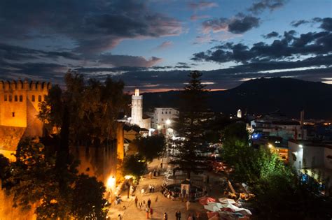 Chefchaouen Night Photos | Rich and Alice Go Globetrotting