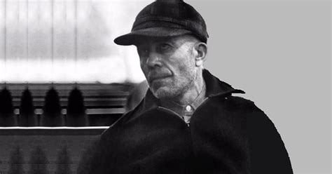 Ed Gein Biography - Facts, Childhood, Family Life of Murderer