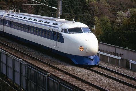 0 Series Shinkansen, Japan : r/trains