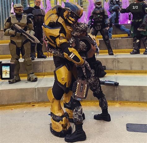 Halo Elite Cosplay