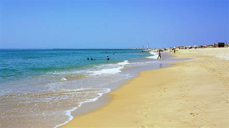 Praia da Ilha da Culatra | www.visitportugal.com