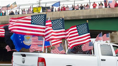 Convoy seeks to blockade southern border, hold protests: 'We ... shall never surrender'