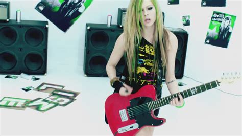 SMILE MV - Avril Lavigne Image (22206281) - Fanpop