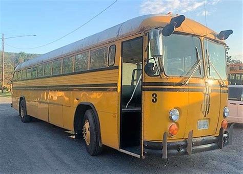 1990 CROWN SUPERCOACH SCHOOL BUS #3 - Mathies & Sons, Inc. t/a 422 Sales