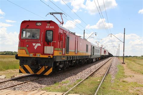 Calls for urgent action as nearly a third of freight rail volumes lost in 5 years | Business