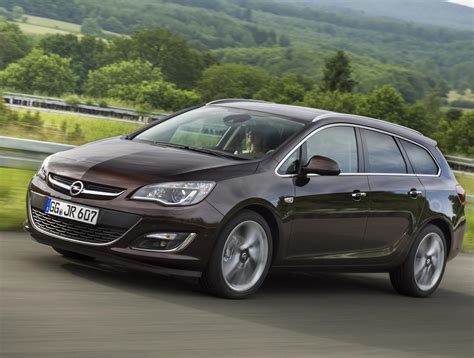 Opel Astra J Sports Tourer Photos and Specs. Photo: Astra J Sports ...