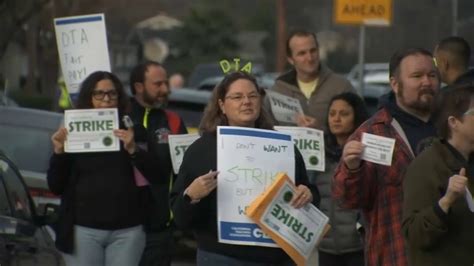 Dublin Unified School District teachers picket for better pay – NBC Bay Area