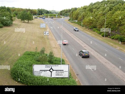 A roundabout in Milton Keynes Stock Photo - Alamy