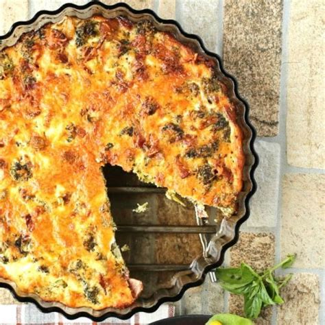 Easy Crustless Bacon Quiche - Broccoli Cheddar Quiche Recipe