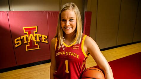 Iowa State star Bridget Carleton has plenty of scoring help in win