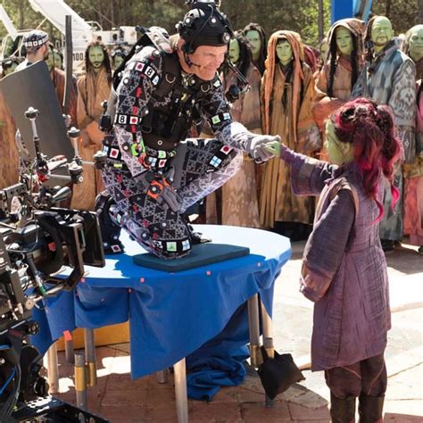 17 Behind-the-Scenes Pics From Marvel Movies - Wow Gallery | eBaum's World