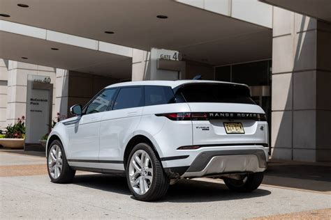 2020 Land Rover Range Rover Evoque: 6 Pros and 4 Cons | Cars.com