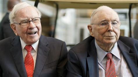 Berkshire Hathaway’s Warren Buffett and Charlie Munger advise it’s best ...