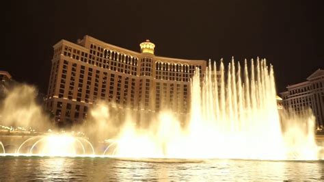 Bellagio Fountain Show Las Vegas 🤩 - YouTube